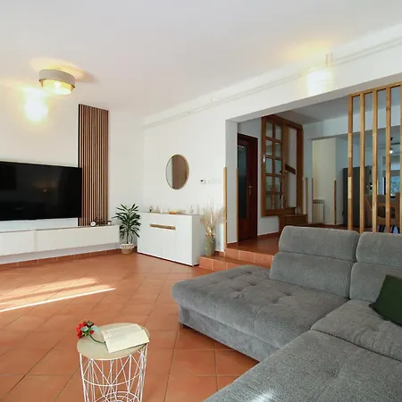 Prostin 1168 Appartement